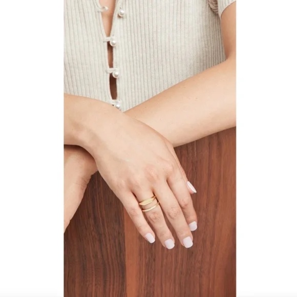 NWT SHASHI Dynasty Signet Ring 7 - Picture 6 of 8